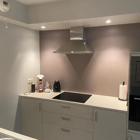 Apartment Moderne Aan Zee